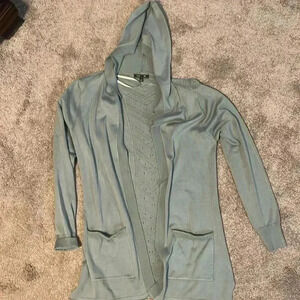 Lefty & Me sweater light-weight size small